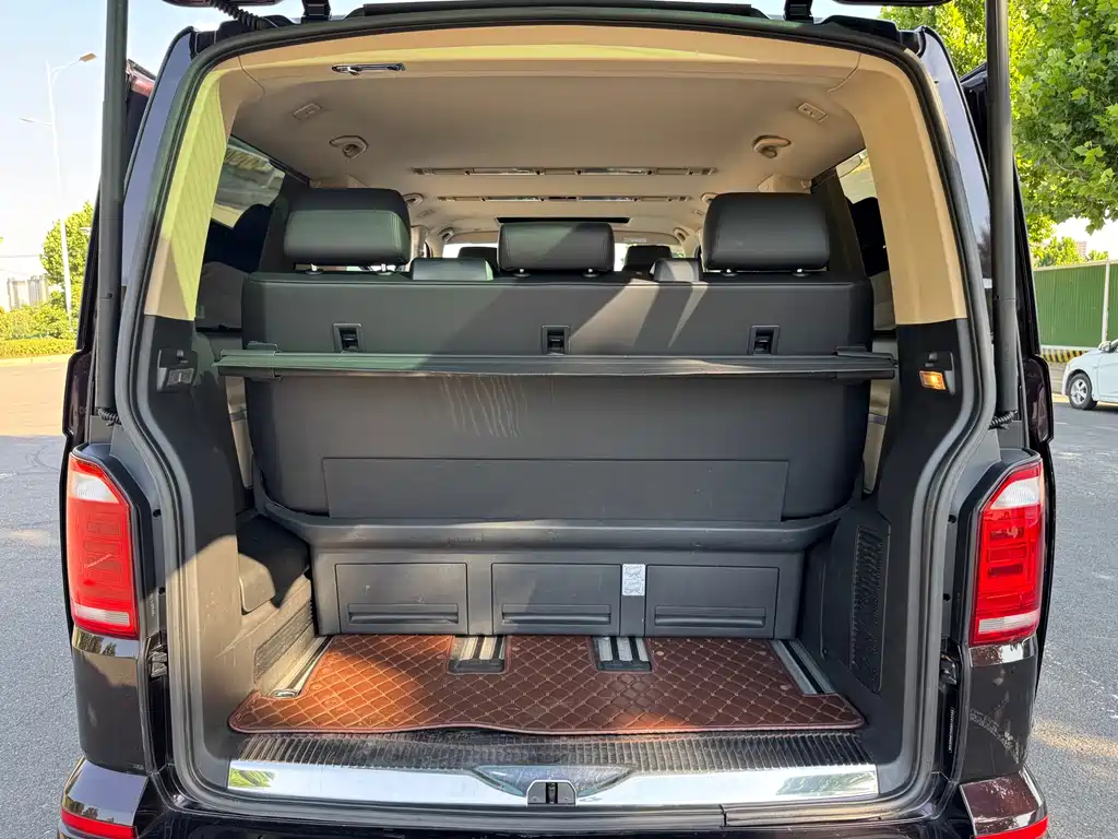 Volkswagen Multivan 2016 — фото 34