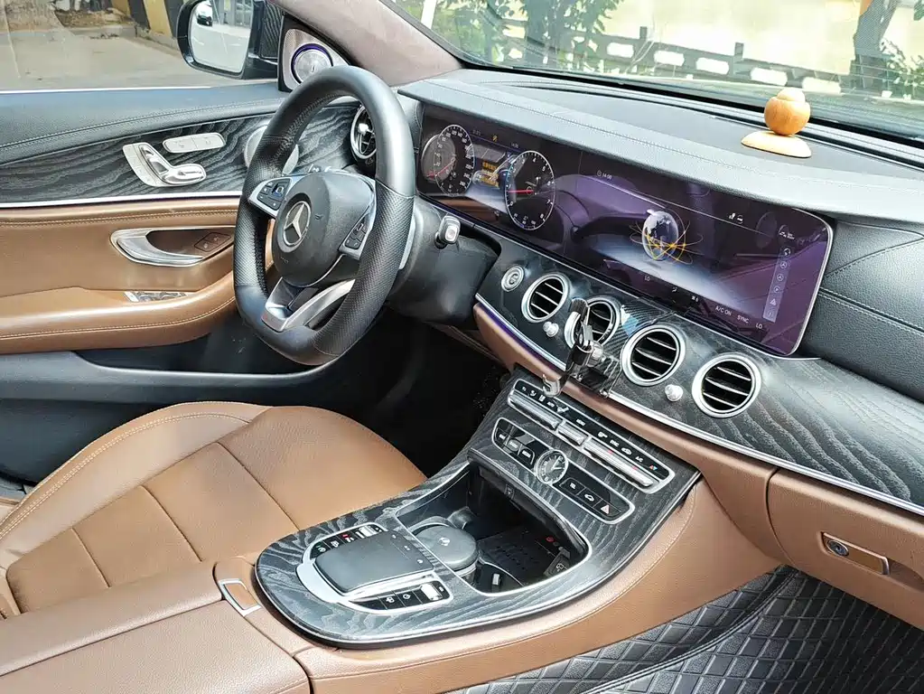 Mercedes-Benz E-Class 2018 — фото 9