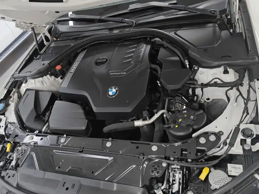 BMW 3 Series 2022 — фото 10