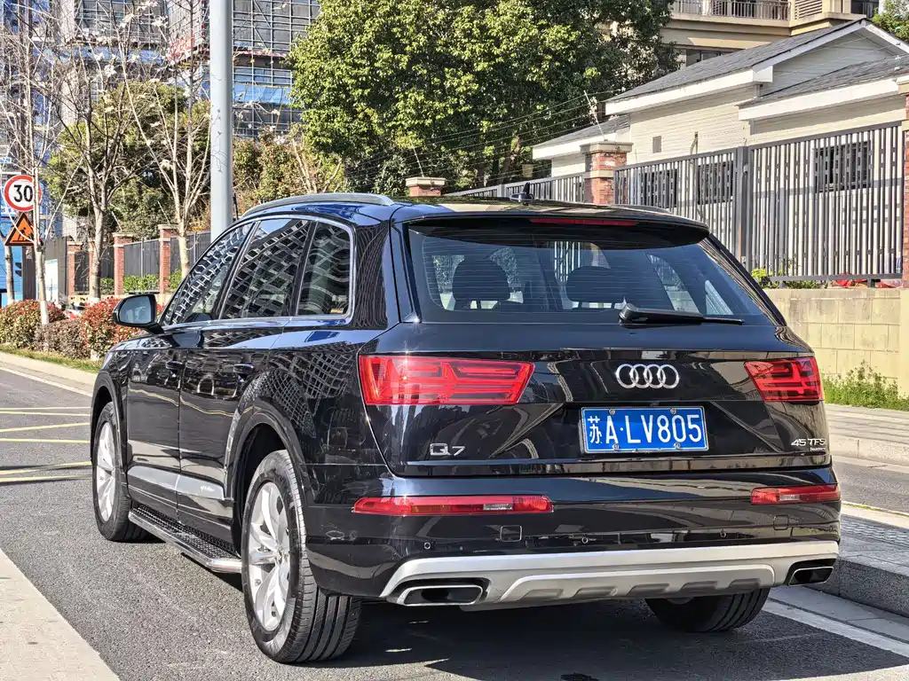 Audi Q7 2017 — фото 12