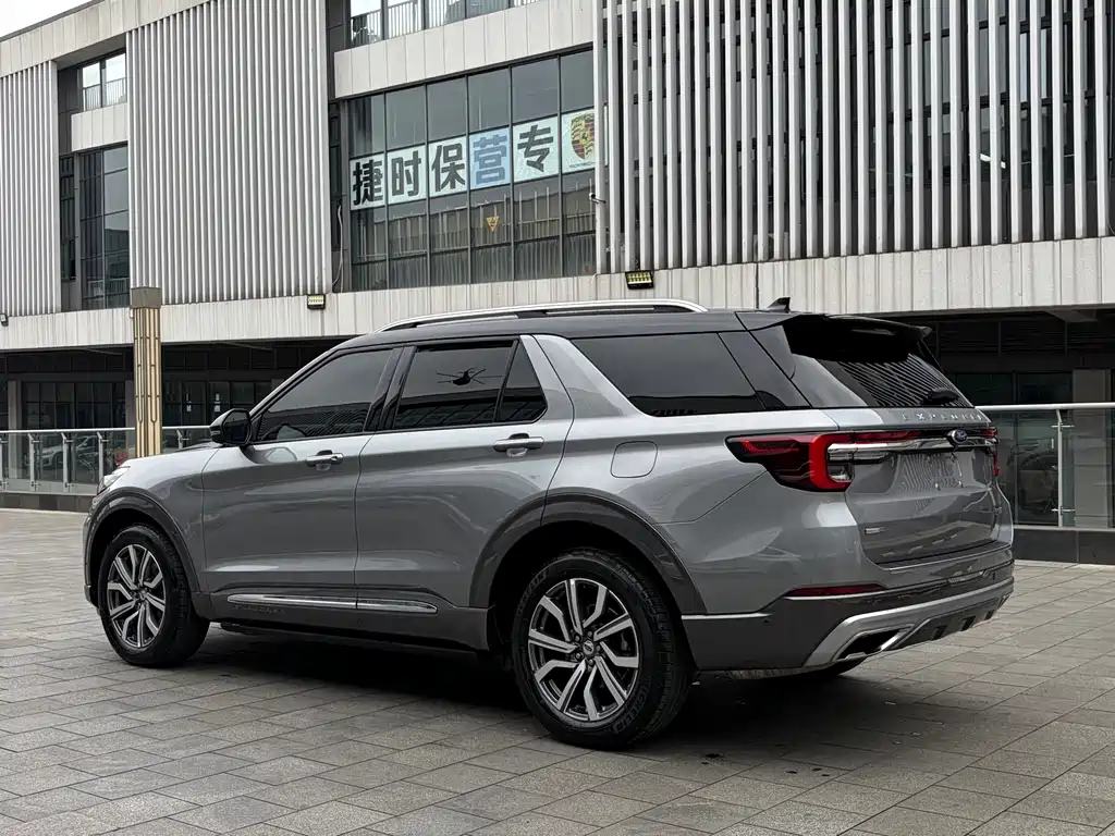 Ford Explorer 2023 — фото 8