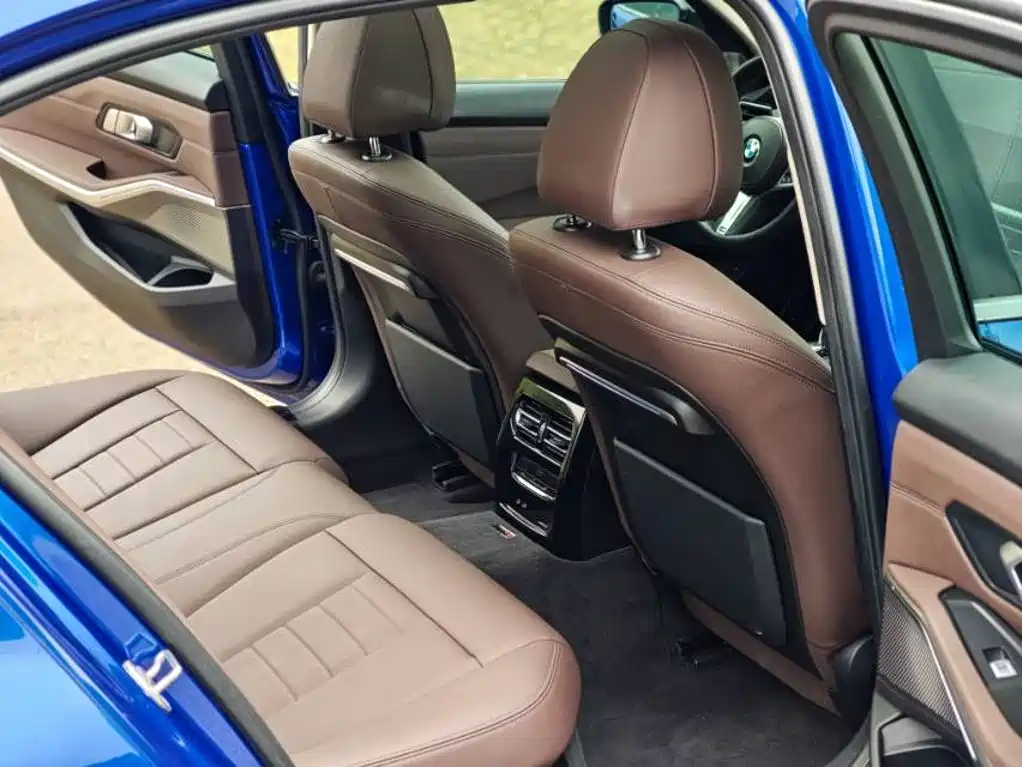 BMW 3 Series 2021