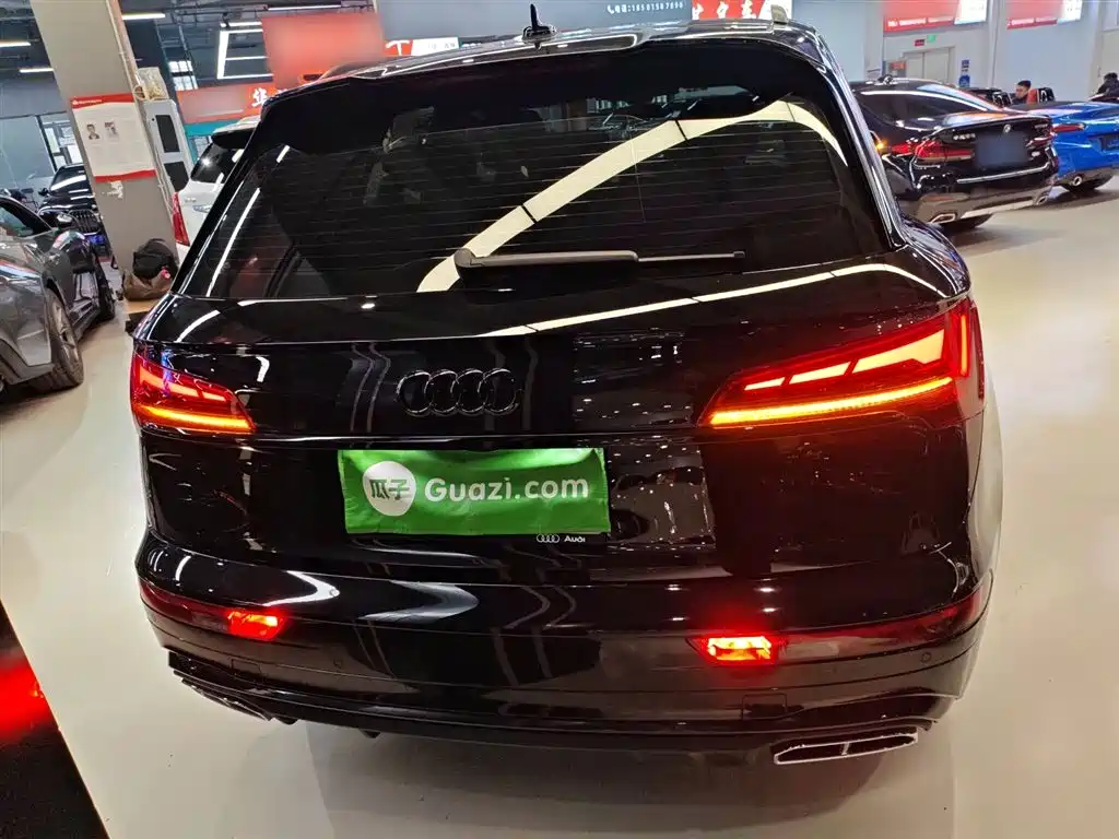 Audi Q5L 2023 — фото 4