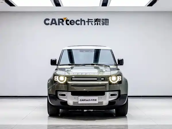 Land Rover Defender 2021