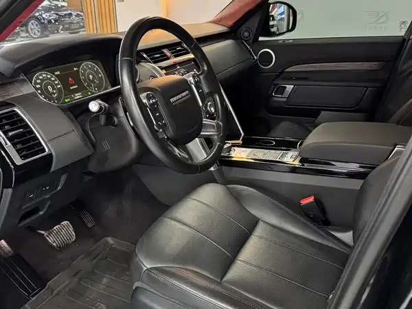 Land Rover Discovery 2019