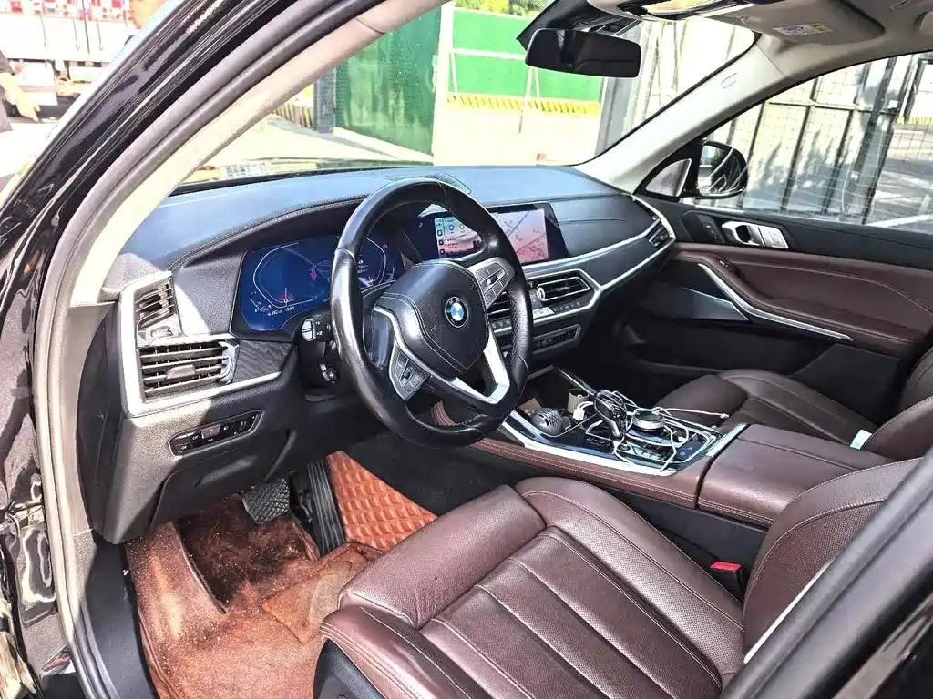BMW X7 2022 — фото 9