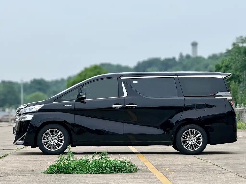 Toyota Vellfire 2021