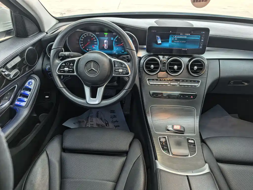 Mercedes-Benz C-Class 2019 — фото 11