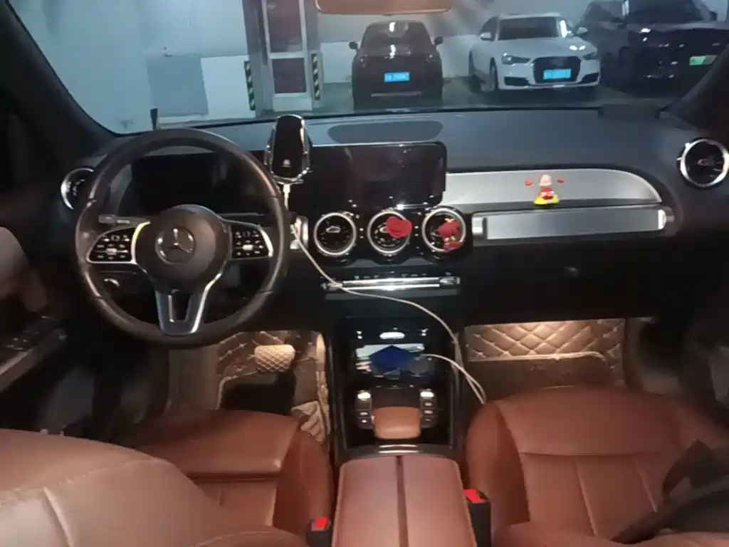 Mercedes-Benz GLB 2023 — фото 10