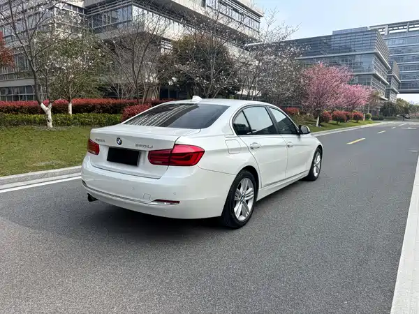 BMW 3 Series 2016