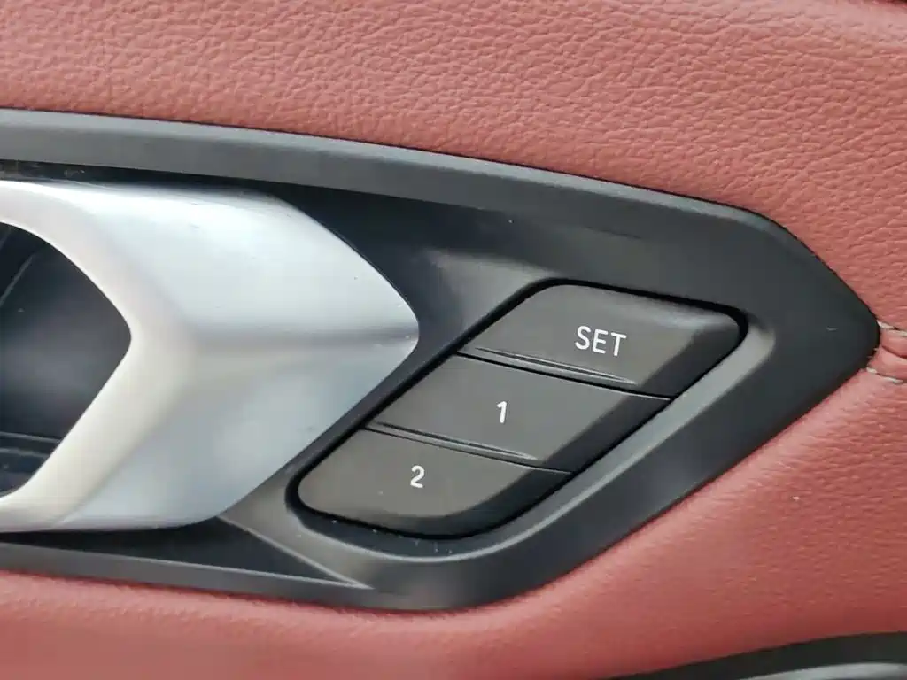 BMW 3 Series 2023 — фото 15