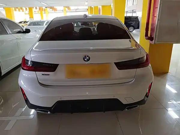 BMW 3 Series 2023