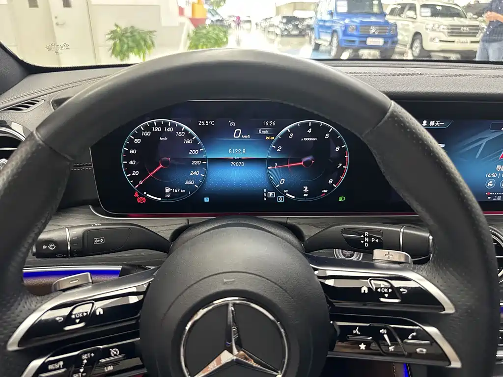 Mercedes-Benz E-Class 2022 — фото 14