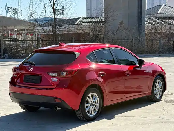 Mazda 3 Axela 2016