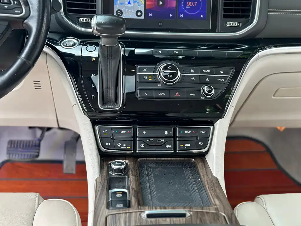 GAC Trumpchi M8 2020 — фото 4