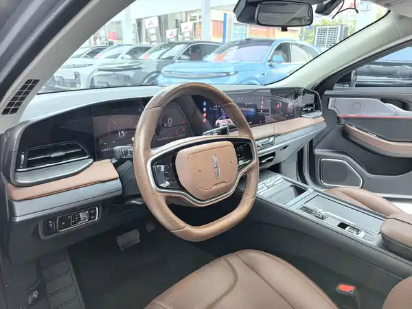 Lincoln Z 2024