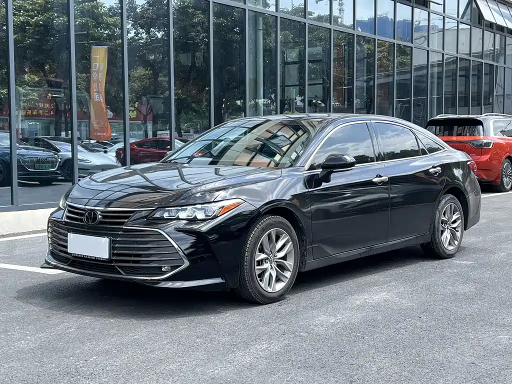 Toyota Avalon 2020 — фото 1