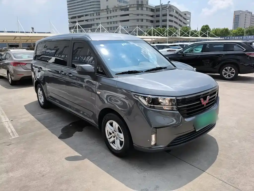 Wuling Journey 2022
