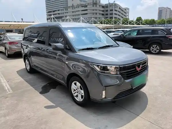 Wuling Journey 2022