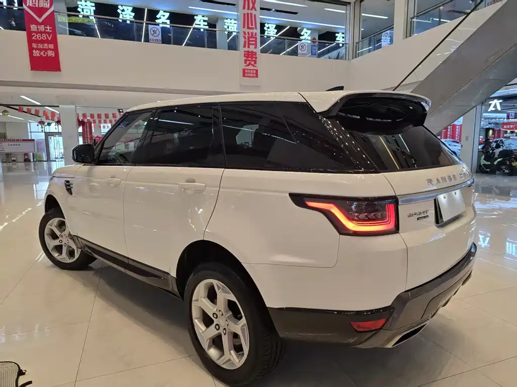 Land Rover Range Rover Sport New Energy 2019 — фото 9