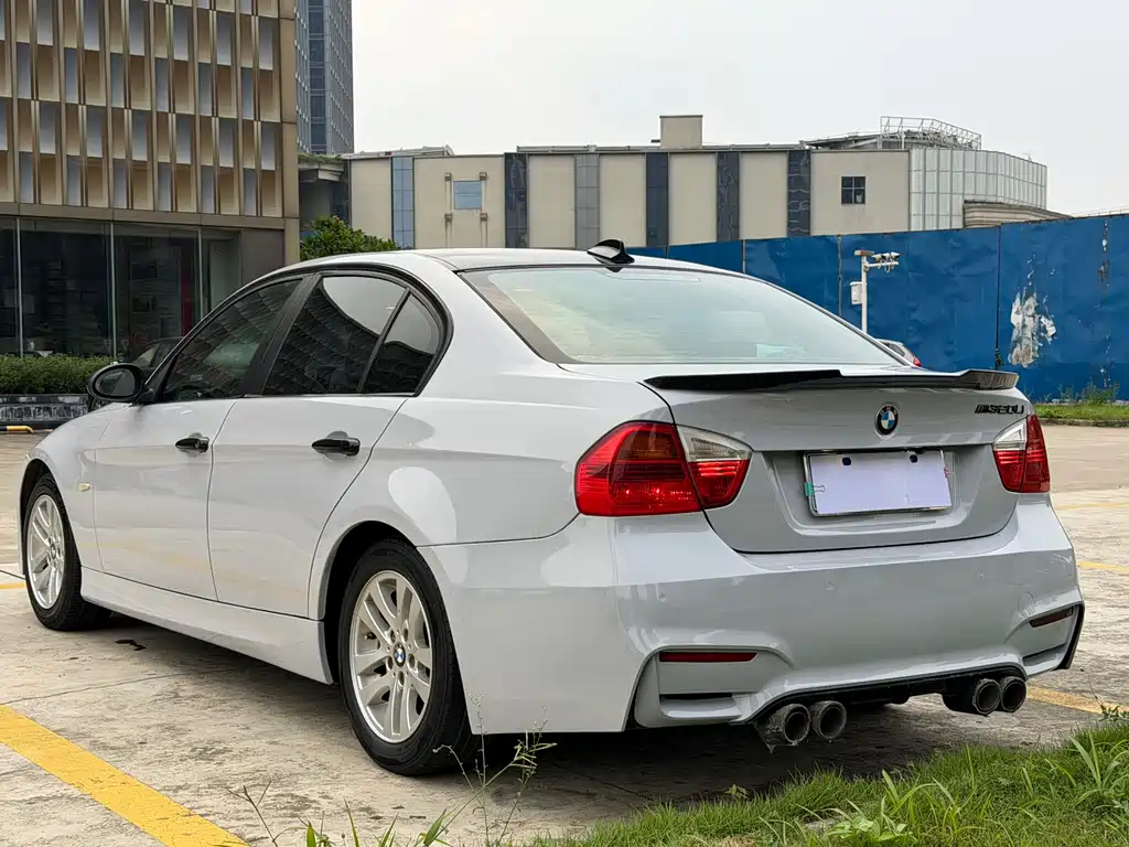 BMW 3 Series 2008 — фото 9