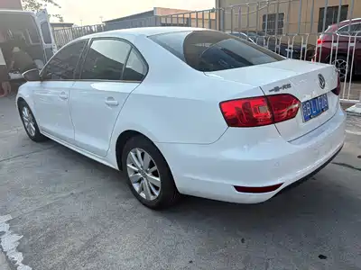 Volkswagen Sagitar 2013