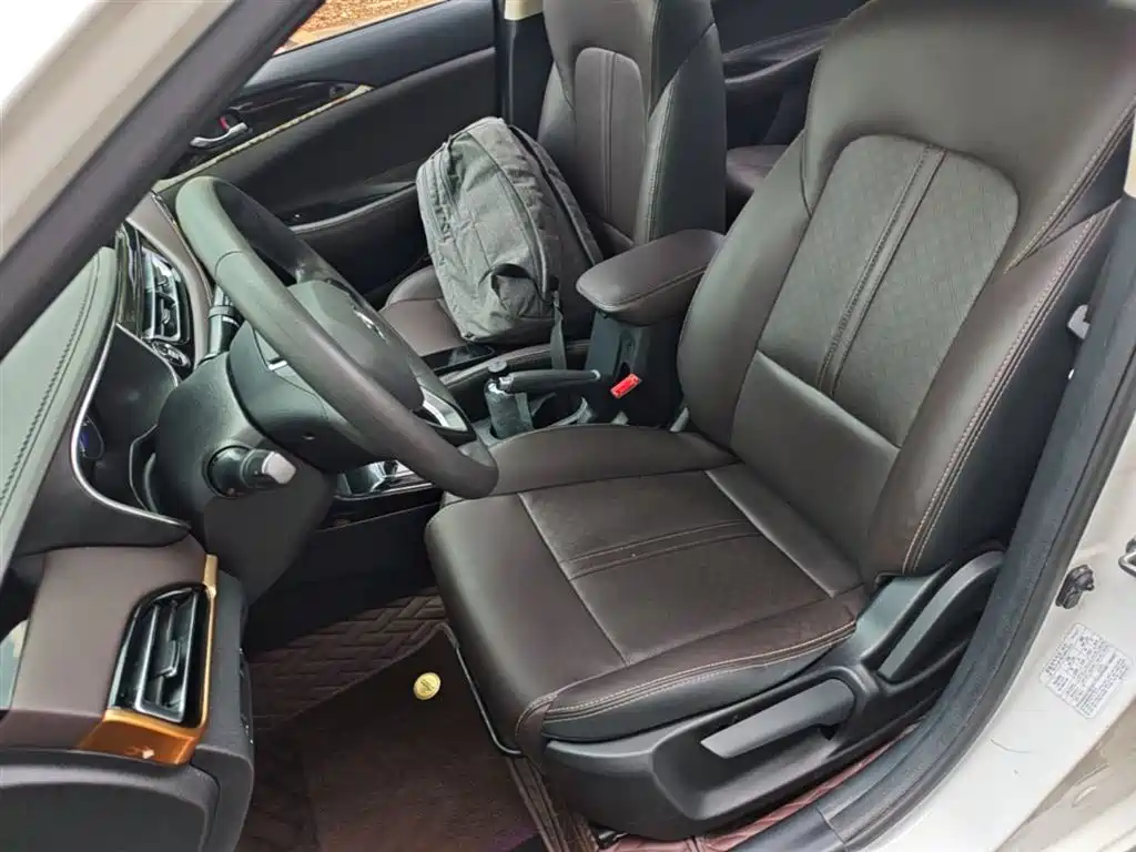 Changan Eado DT 2018 — фото 15