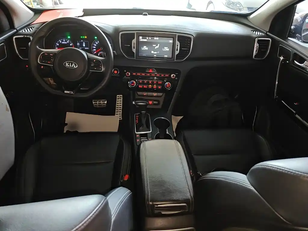 Kia KX5 2018 — фото 10