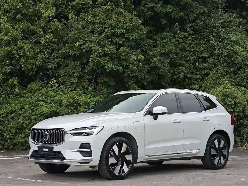 Volvo XC60 PHEV 2024