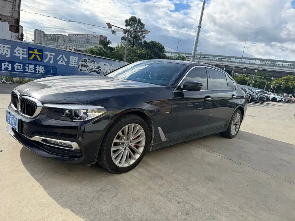 BMW 5 Series 2018 — фото 3