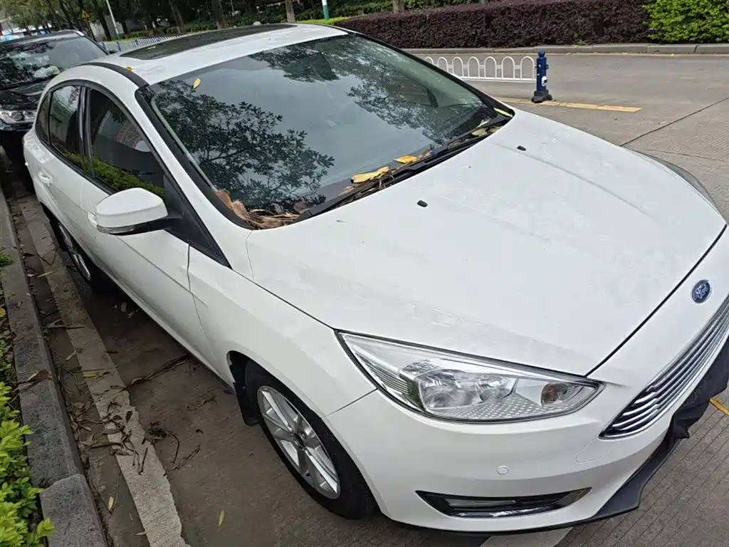 Ford Focus 2015 — фото 4