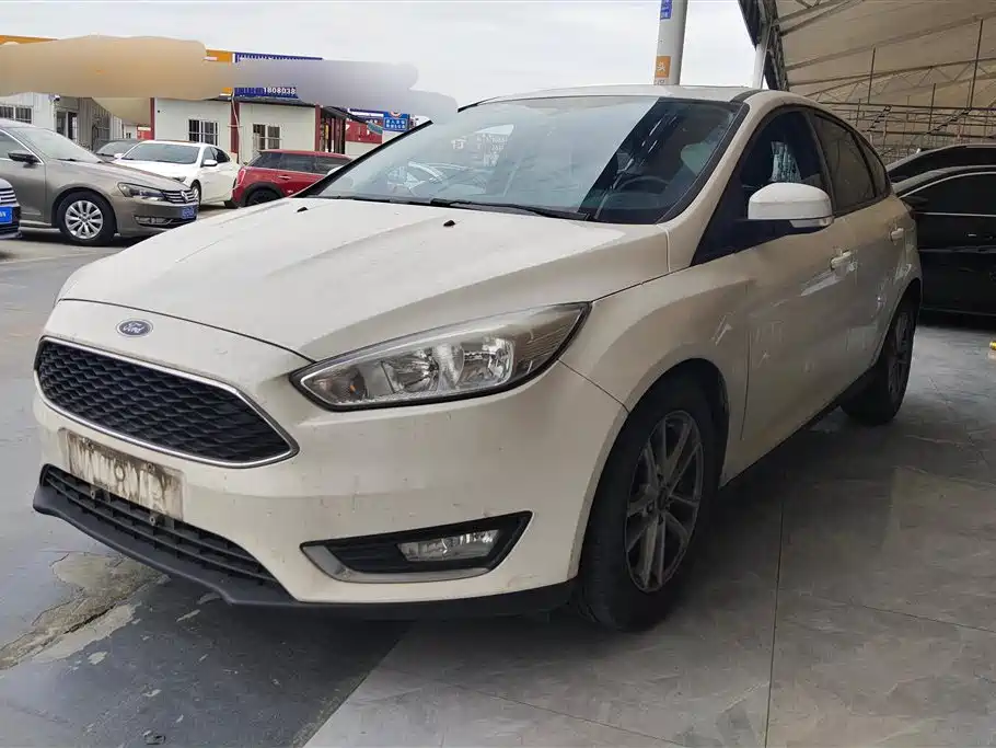 Ford Focus 2016 — фото 1