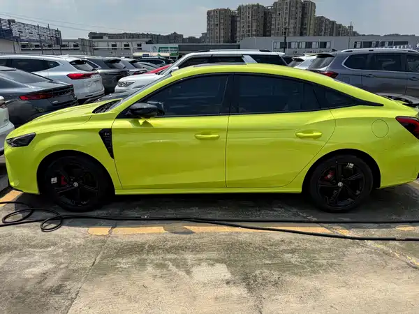 MG MG5 Scorpio 2022