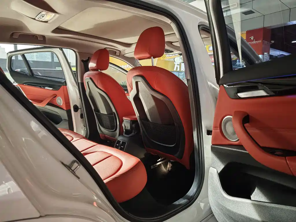 BMW X2 2023 — фото 12