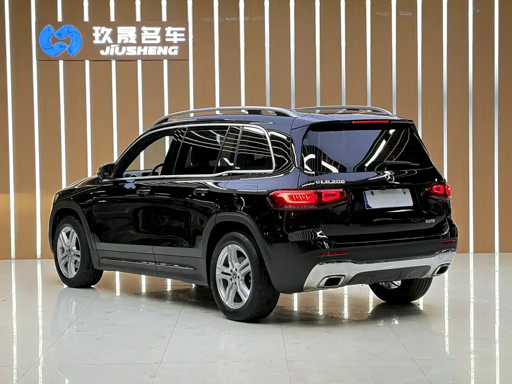 Mercedes-Benz GLB 2022 — фото 19