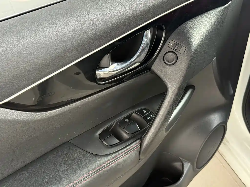 Nissan Qashqai 2016 — фото 13