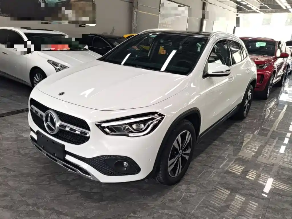 Mercedes-Benz GLA 2021 — фото 1