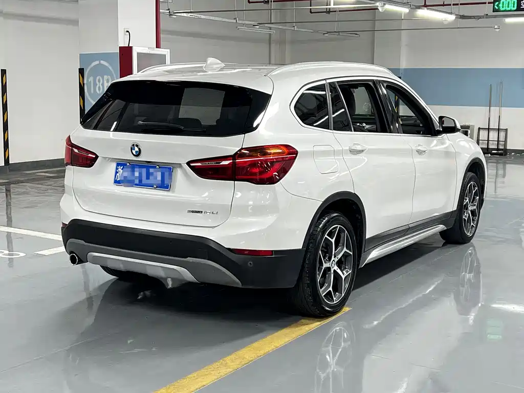 BMW X1 2018 — фото 2