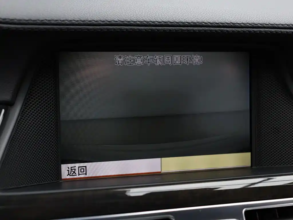 Mercedes-Benz CLS 2013 — фото 20