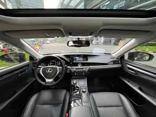 Lexus ES 2014