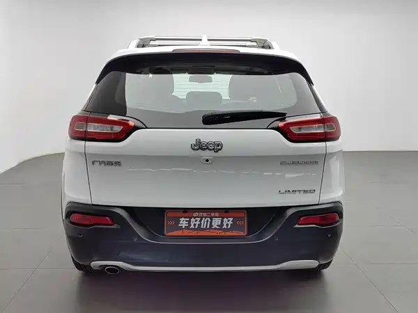 Jeep Cherokee 2021