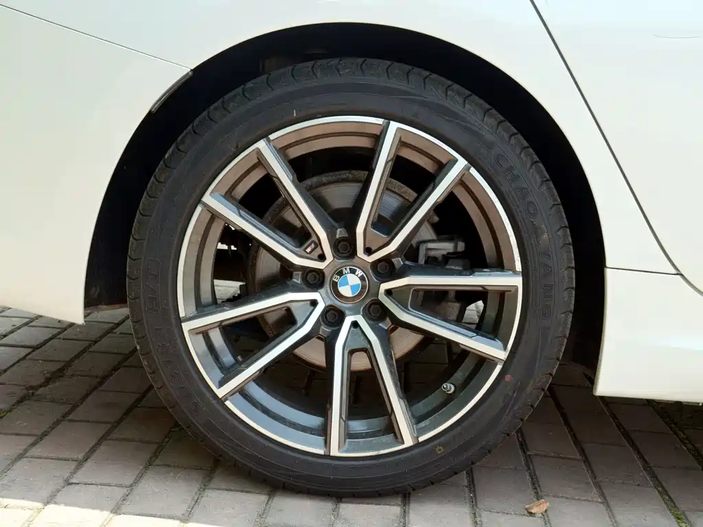 BMW 3 Series 2020 — фото 10