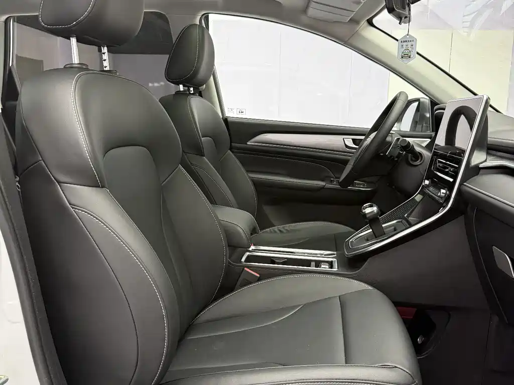 Haval M6 2022 — фото 17
