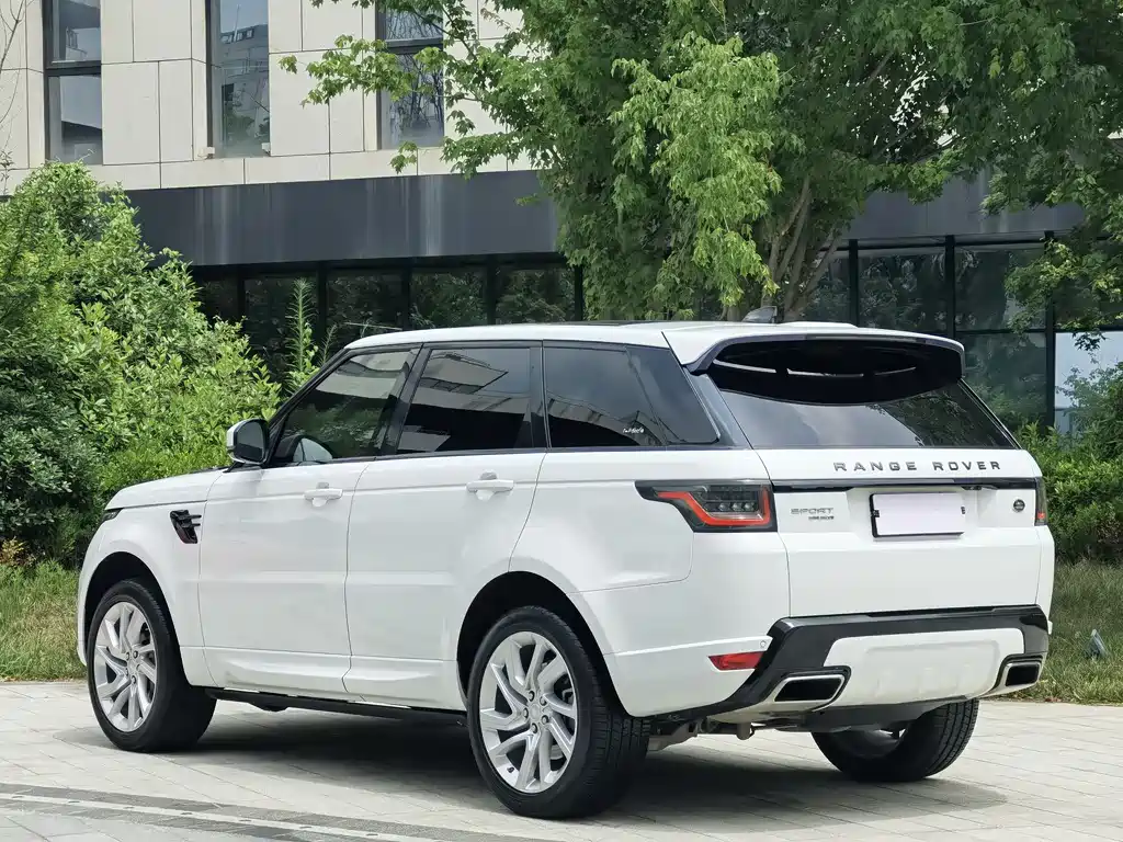 Land Rover Range Rover Sport 2018 — фото 8