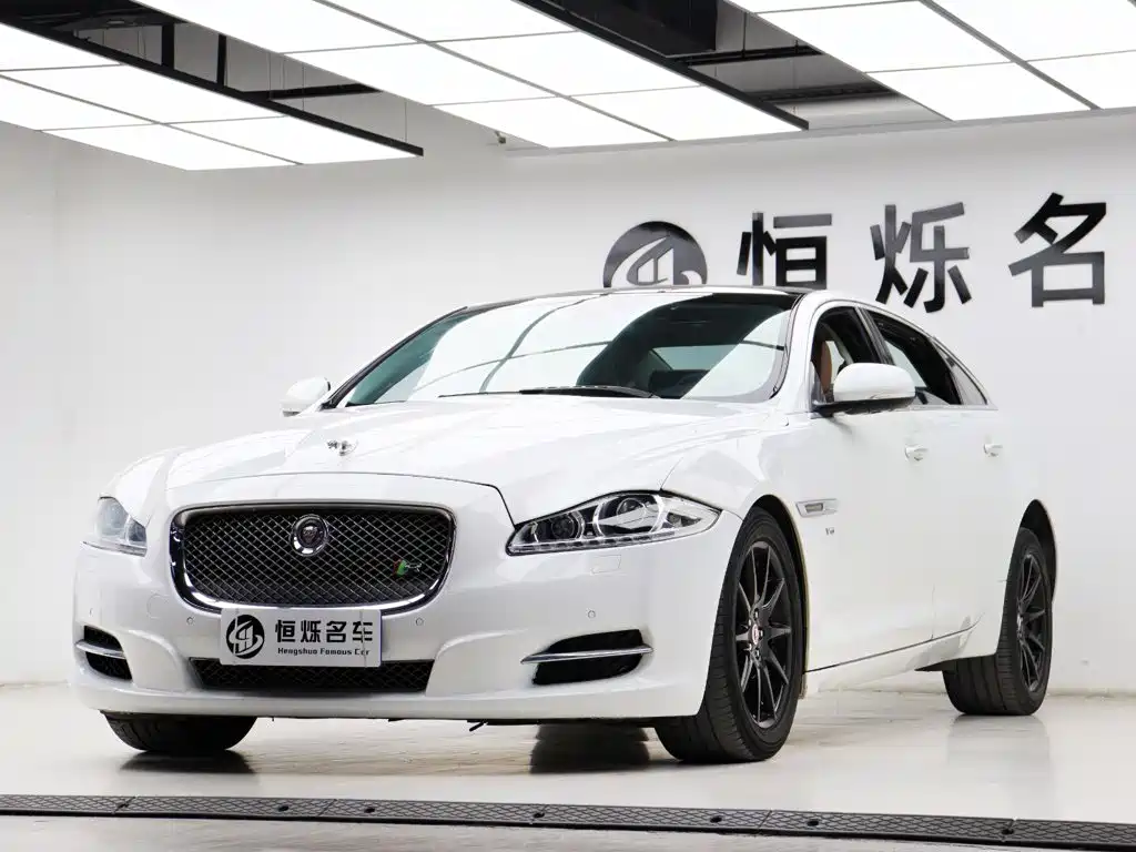 Jaguar XJ 2014 — фото 29