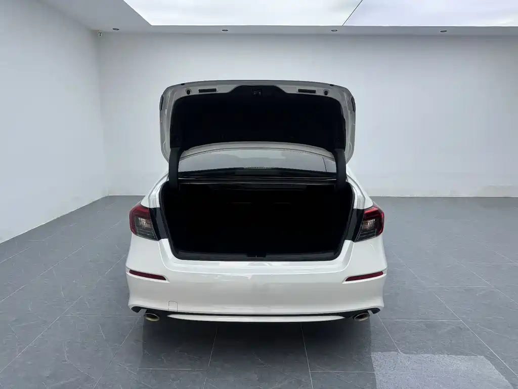 Honda Civic 2023 — фото 16