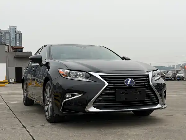 Lexus ES 2015