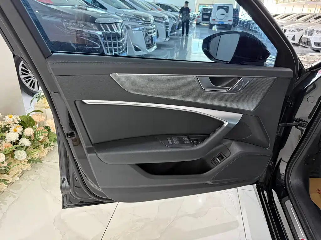 Audi A6L 2024