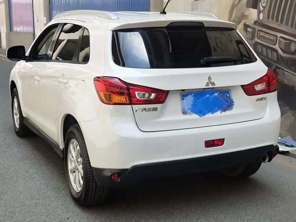 Mitsubishi ASX 2015 — фото 8