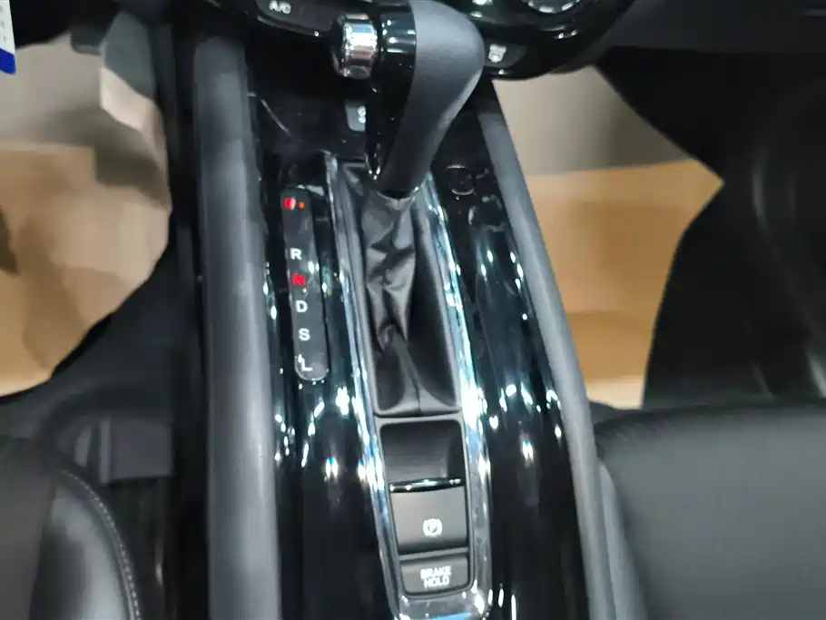 Honda Vezel 2020 — фото 16